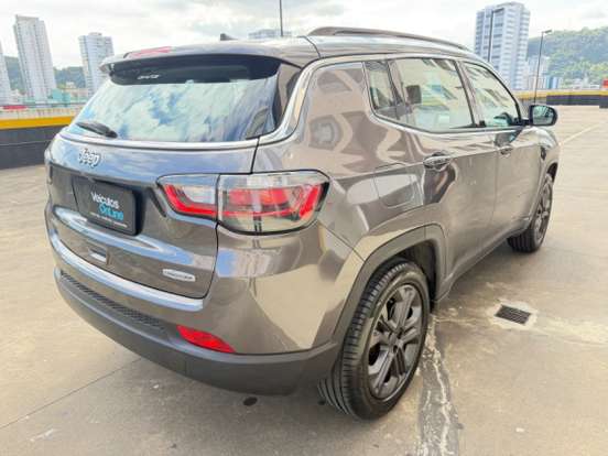JEEP-COMPASS-2021