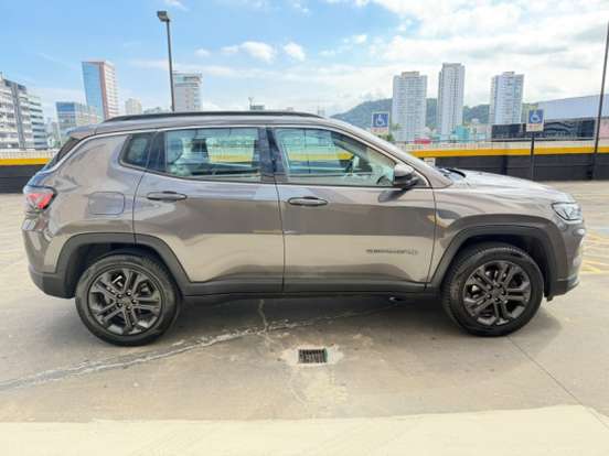 JEEP-COMPASS-2021