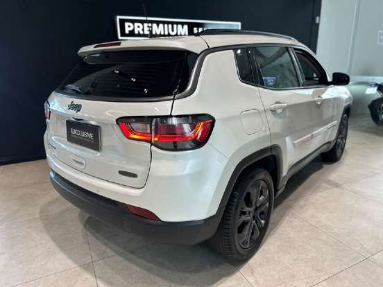 JEEP-COMPASS-2024