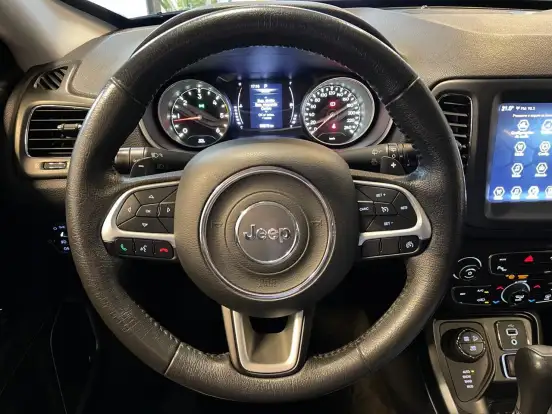 JEEP-COMPASS-2.0 16V DIESEL LONGITUDE 4X4 AUTOMÁTICO JEEP-COMPASS-2018