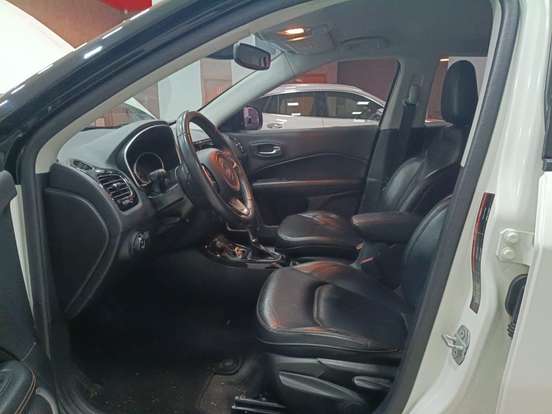 JEEP-COMPASS-2.0 16V DIESEL LIMITED 4X4 AUTOMÁTICO JEEP-COMPASS-2018
