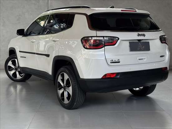 JEEP-COMPASS-2.0 16V DIESEL LONGITUDE 4X4 AUTOMÁTICO JEEP-COMPASS-2017