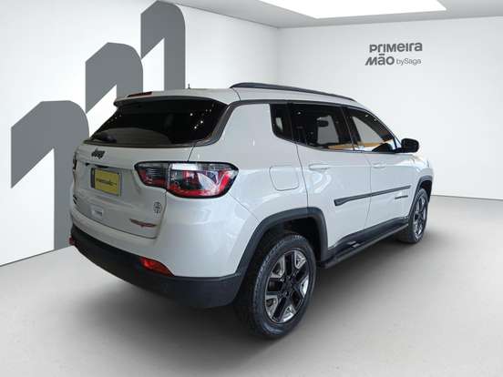 JEEP-COMPASS-2.0 16V DIESEL TRAILHAWK 4X4 AUTOMÁTICO JEEP-COMPASS-2018