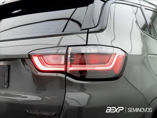 JEEP-COMPASS-2.0 HURRICANE 4 TURBO GASOLINA BLACKHAWK AT9 JEEP-COMPASS-2025