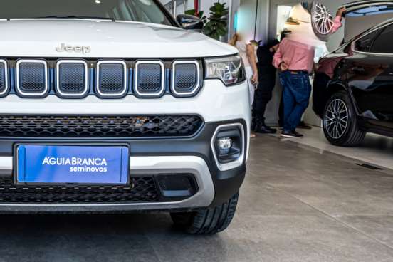 JEEP-COMPASS-2024