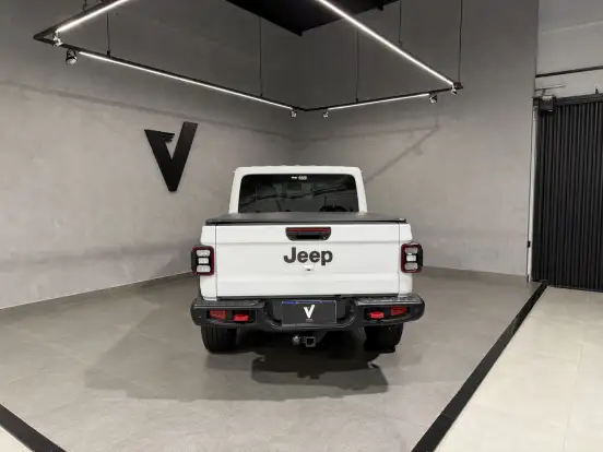 JEEP-GLADIATOR-2022