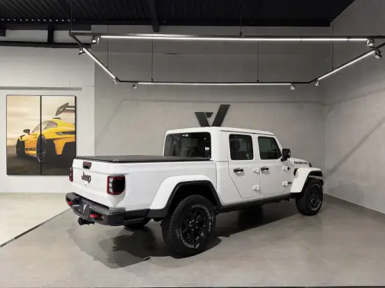 JEEP-GLADIATOR-2022