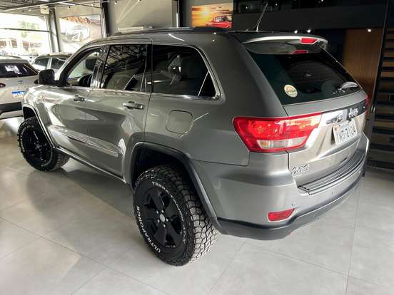 JEEP-GRAND CHEROKEE-3.6 LAREDO 4X4 V6 24V GASOLINA 4P AUTOMÁTICO JEEP-GRAND CHEROKEE-2010