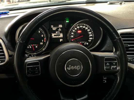 JEEP-GRAND CHEROKEE-3.6 LAREDO 4X4 V6 24V GASOLINA 4P AUTOMÁTICO JEEP-GRAND CHEROKEE-2010