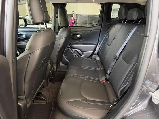 JEEP-RENEGADE-2024