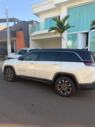 JEEP-COMMANDER-1.3 T270 TURBO FLEX LIMITED AT6 JEEP-COMMANDER-2024
