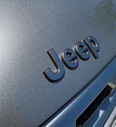 JEEP-COMMANDER-2025