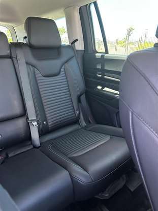 JEEP-COMMANDER-2025