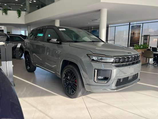 JEEP-COMMANDER-2.0 HURRICANE 4 TURBO FLEX BLACKHAWK AT9 JEEP-COMMANDER-2026