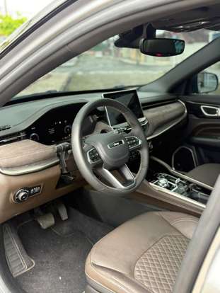 JEEP-COMMANDER-2025