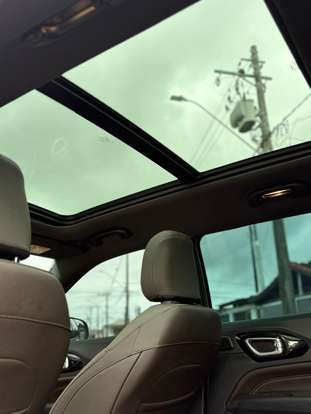 JEEP-COMMANDER-2025