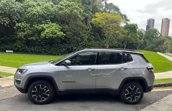 JEEP-COMPASS-2020