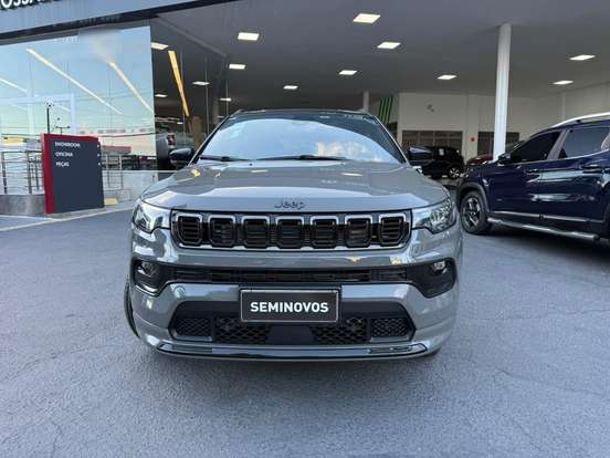 JEEP-COMPASS-2.0 HURRICANE 4 TURBO GASOLINA BLACKHAWK AT9 JEEP-COMPASS-2025