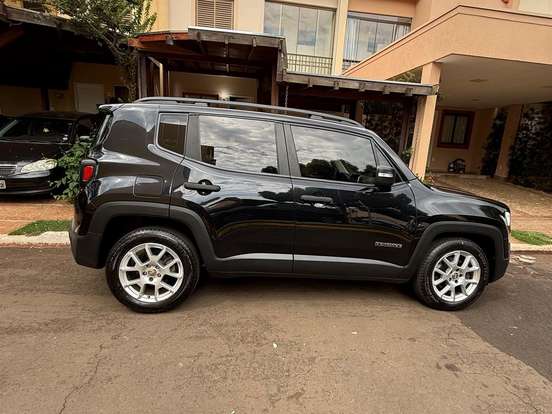 JEEP-RENEGADE-1.8 16V FLEX SPORT 4P AUTOMÁTICO JEEP-RENEGADE-2018