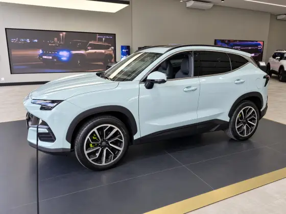 JETOUR S06 1.5 TGDI PHEV PREMIUM DHT