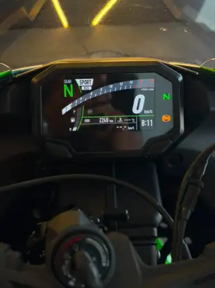 KAWASAKI-NINJA ZX-6R-2025