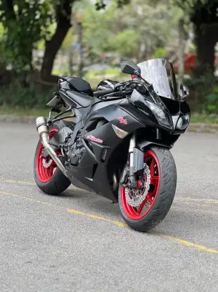 KAWASAKI-NINJA ZX-6R-2011