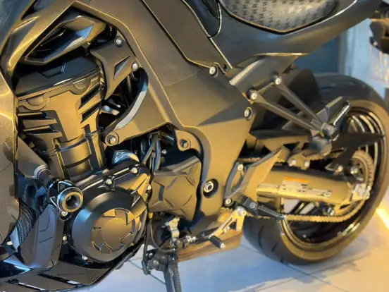 KAWASAKI-Z1100-2026