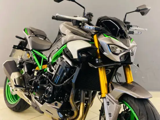 KAWASAKI-Z900 R EDITION KAWASAKI-Z900 R EDITION-2025