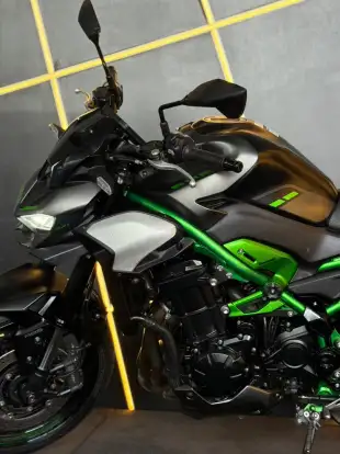 KAWASAKI-Z900 KAWASAKI-Z900-2025