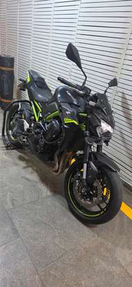 KAWASAKI-Z900-2021