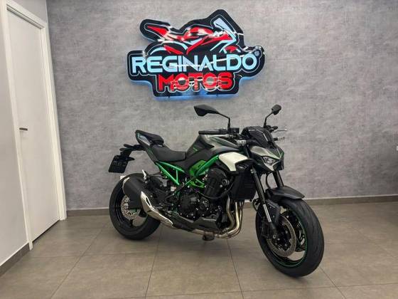 KAWASAKI Z900 