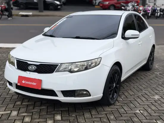 KIA-CERATO-1.6 SX3 16V GASOLINA 4P MANUAL KIA-CERATO-2010