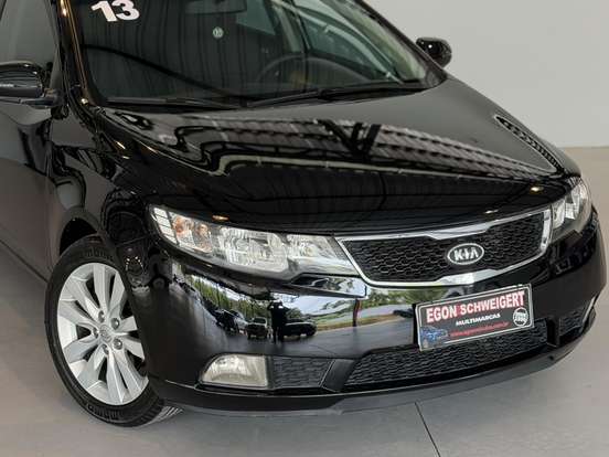 KIA-CERATO-2012