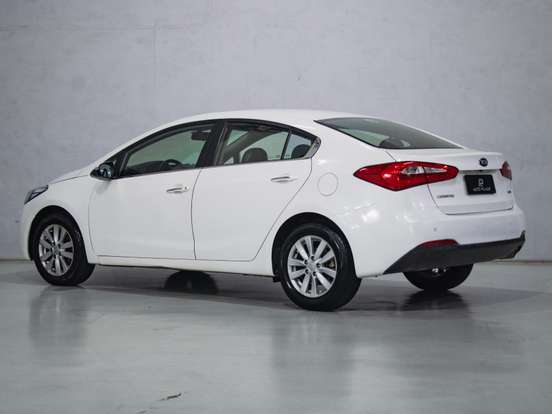 KIA-CERATO-1.6 SX 16V FLEX 4P AUTOMÁTICO KIA-CERATO-2014
