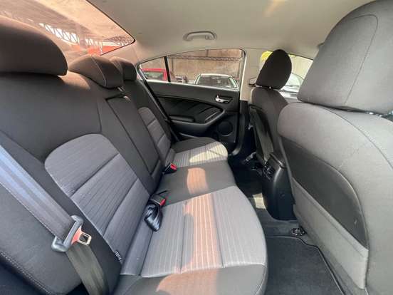 KIA-CERATO-1.6 SX 16V FLEX 4P AUTOMÁTICO KIA-CERATO-2016