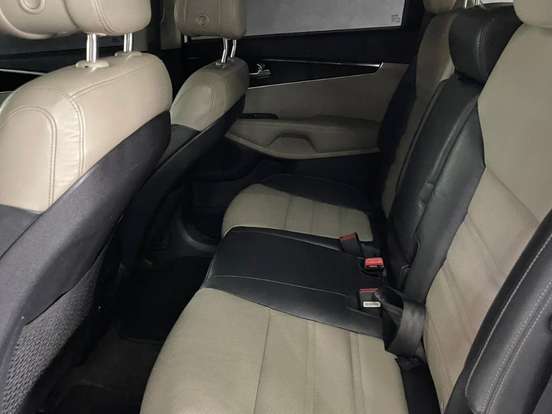 KIA-SORENTO-3.3 V6 GASOLINA EX 7L AUTOMATICO KIA-SORENTO-2015