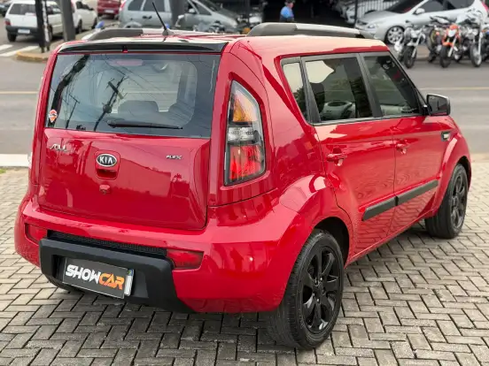KIA-SOUL-2011