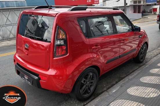 KIA-SOUL-2010