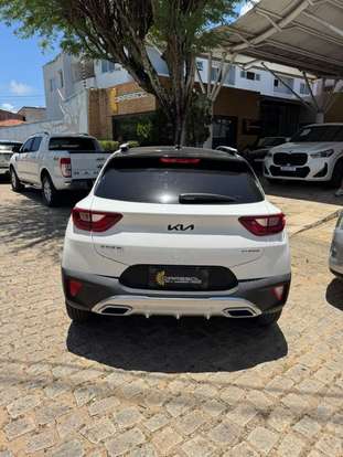 KIA-STONIC-2023