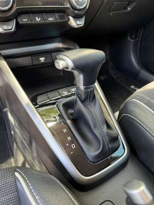 KIA-STONIC-2023