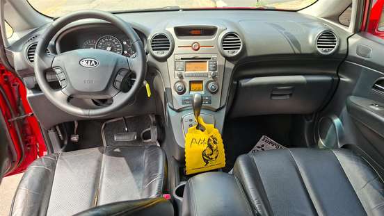 KIA-CARENS-2010