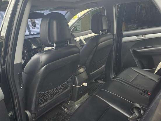 KIA-SORENTO-2.4 16V GASOLINA EX 7L AUTOMÁTICO KIA-SORENTO-2011
