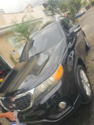 KIA-SORENTO-2011