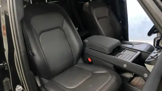 LAND ROVER-DEFENDER-2023
