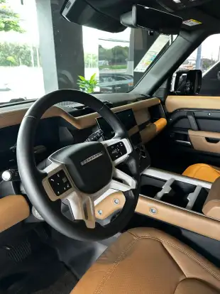 LAND ROVER-DEFENDER-2026