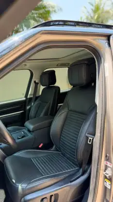 LAND ROVER-DISCOVERY-2023