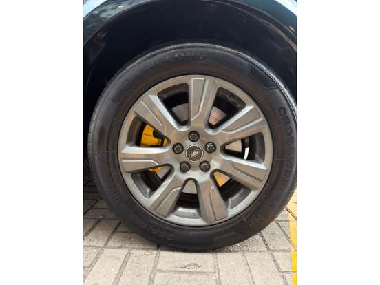 LAND ROVER-DISCOVERY 4-2015