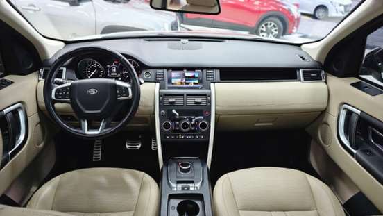LAND ROVER-DISCOVERY SPORT-2018