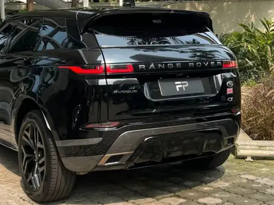 LAND ROVER-RANGE ROVER EVOQUE-2.0 P250 FLEX R-DYNAMIC SE AWD AUTOMÁTICO LAND ROVER-RANGE ROVER EVOQUE-2020