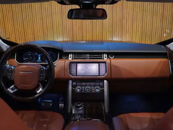 LAND ROVER-RANGE ROVER VOGUE-4.4 AUTOBIOGRAPHY SDV8 4X4 TURBO DIESEL 4P AUTOMÁTICO LAND ROVER-RANGE ROVER VOGUE-2016
